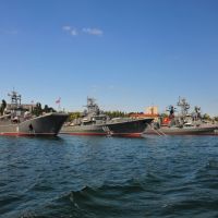 Боевые корабли в Севастополе