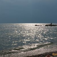 Тучи над морем в поселке Якорная Щель