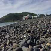 Здания на пляже  в Сукко