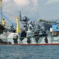 Ракетный корабль на воздушной подушке в море Севастополя