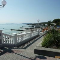 Набережная и море в Дивноморском