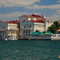 Вид на Набережную Севастополя с моря