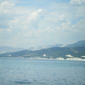 Море у гор  в Кабардинке