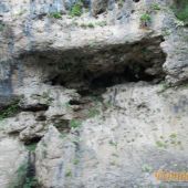 Отверстия в скалах