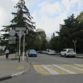У сквера  в Анапе